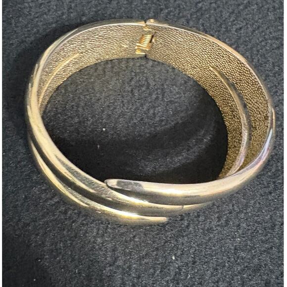 Vintage Gold Tone Hinged Clamper Bracelet - Picture 1 of 4